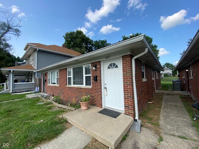 Foto del edificio - 621 N Oxford St