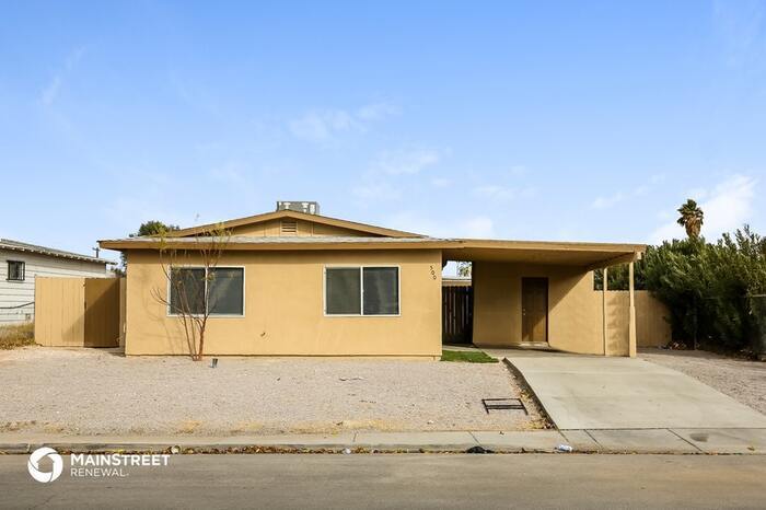 Primary Photo - 500 KINGS AVE, NORTH LAS VEGAS, NV 89030