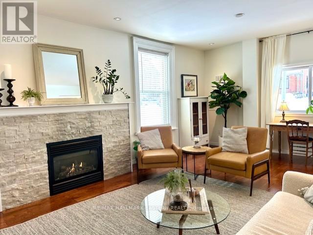 Building Photo - 38 Regent St