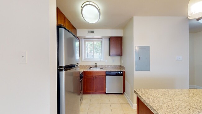 Interior Photo - Arbor Park of Alexandria