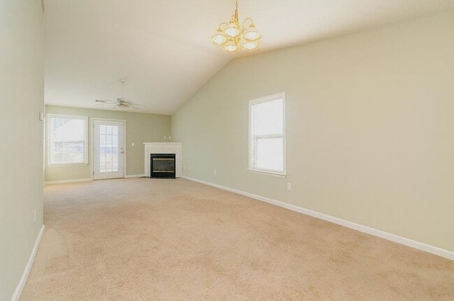 Building Photo - 1712 Summerwoods Ln