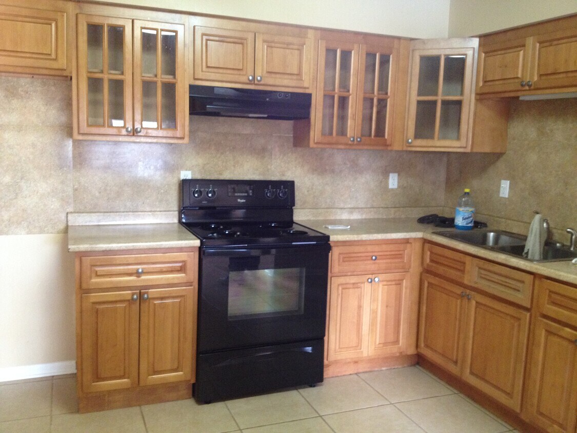 Foto principal - 515 Janice Ln