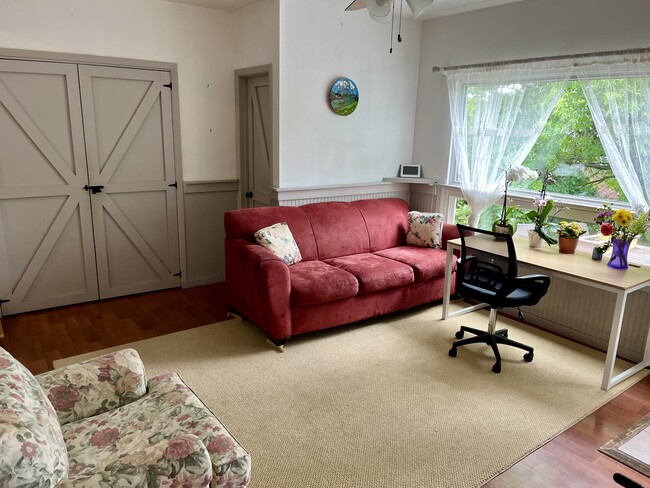Foto del edificio - 849 Bower Hill Rd