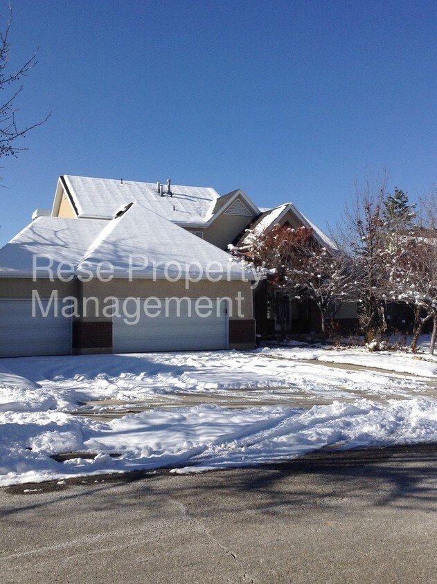 Primary Photo - Beautiful Cottonwood Heights Home