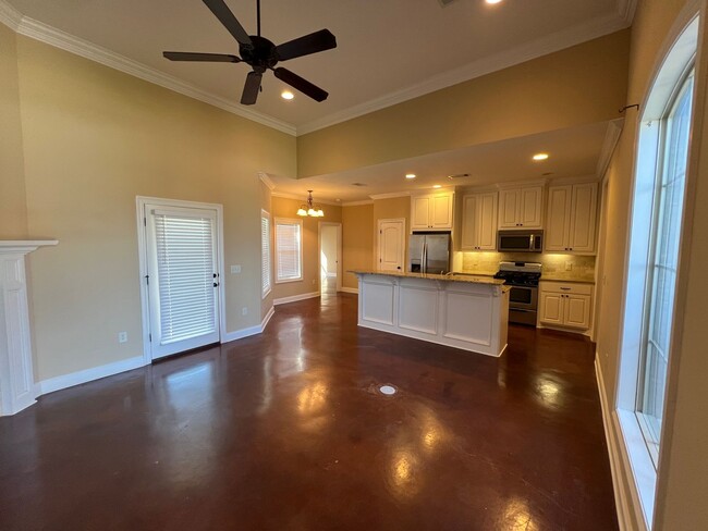 Foto del edificio - 3 Bed/2 Bath Home in Greenfield Station!!