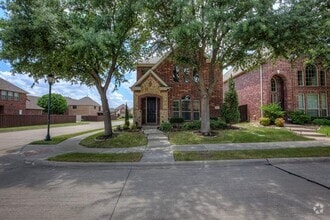 Building Photo - 4321 Peregrine Way