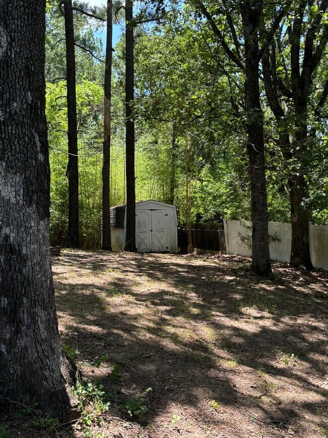 1627 W Wedington Dr, Fayetteville, AR 72701 House Rental in