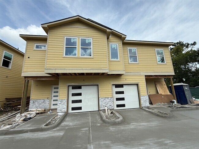 Building Photo - 3537 Alderfer St