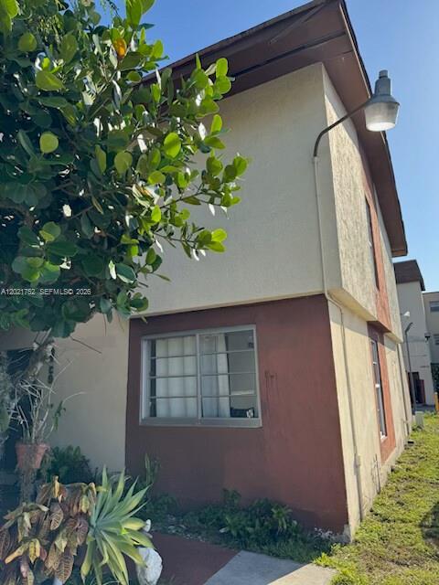 Building Photo - 11 SW 109th Ave