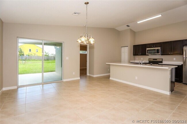 Foto del edificio - 1711 SW Dove Ln