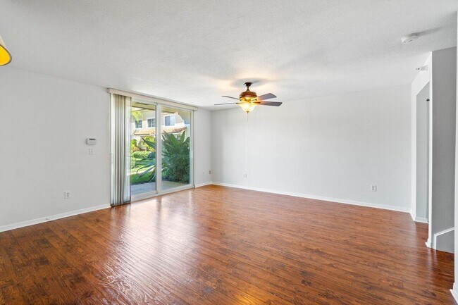 Foto del edificio - 103 Yacht Club Way