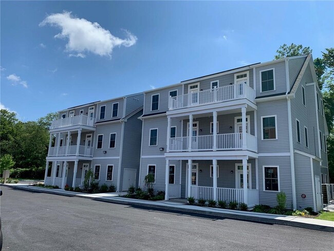 Building Photo - 1535 Atwood Ave