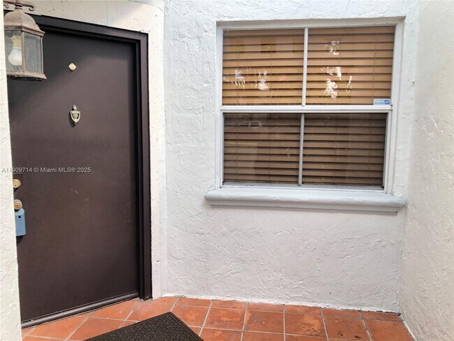 Foto del edificio - 4637 NW 97th Ct