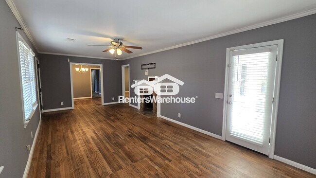 Building Photo - 1065 Milstead Ave