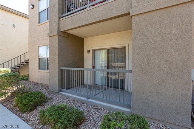 Building Photo - 8000 W Badura Ave