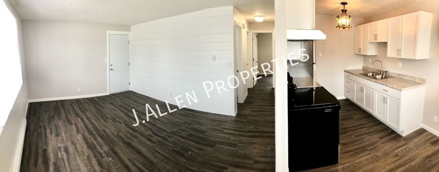 Primary Photo - Beautiful Modern 2 bed