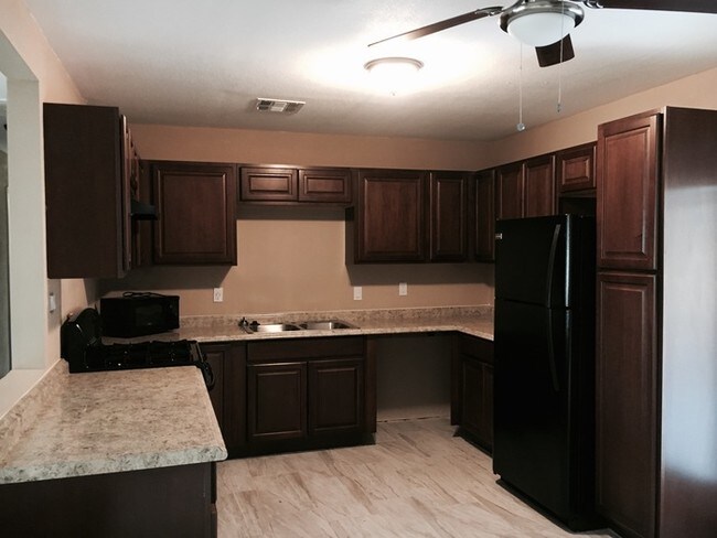 Foto del edificio - Newly Remodeled House - 43rd Ave & Thomas Rd