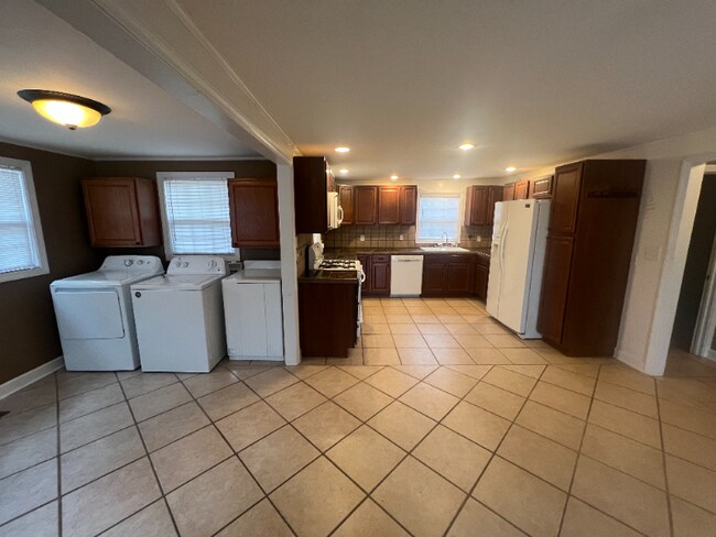 Foto del edificio - 80 18th Ave NW