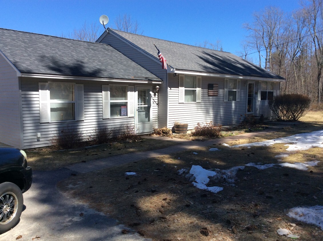 1208 2nd New Hampshire Turnpike, Windsor, NH 03244 Apartments in