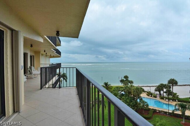 Foto del edificio - 1100 S Collier Blvd