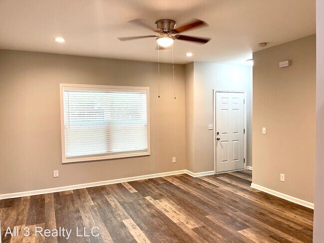 Building Photo - 3 br, 2.5 bath House - 2282 Connally Pl