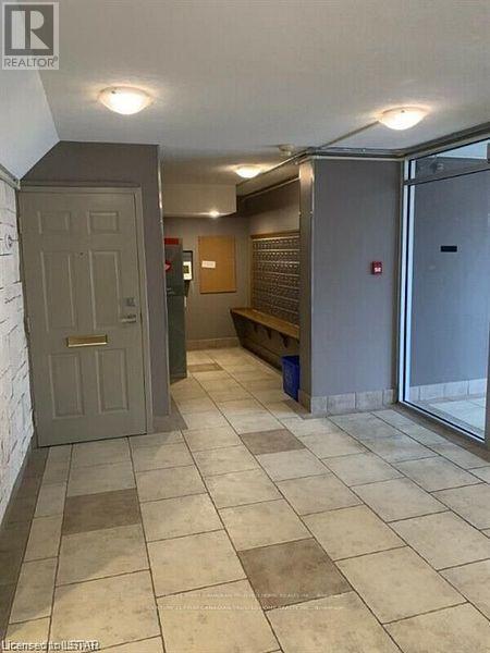 Building Photo - 155 Kent St