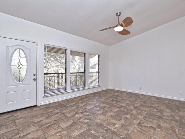 Building Photo - 710 Ramble Ln