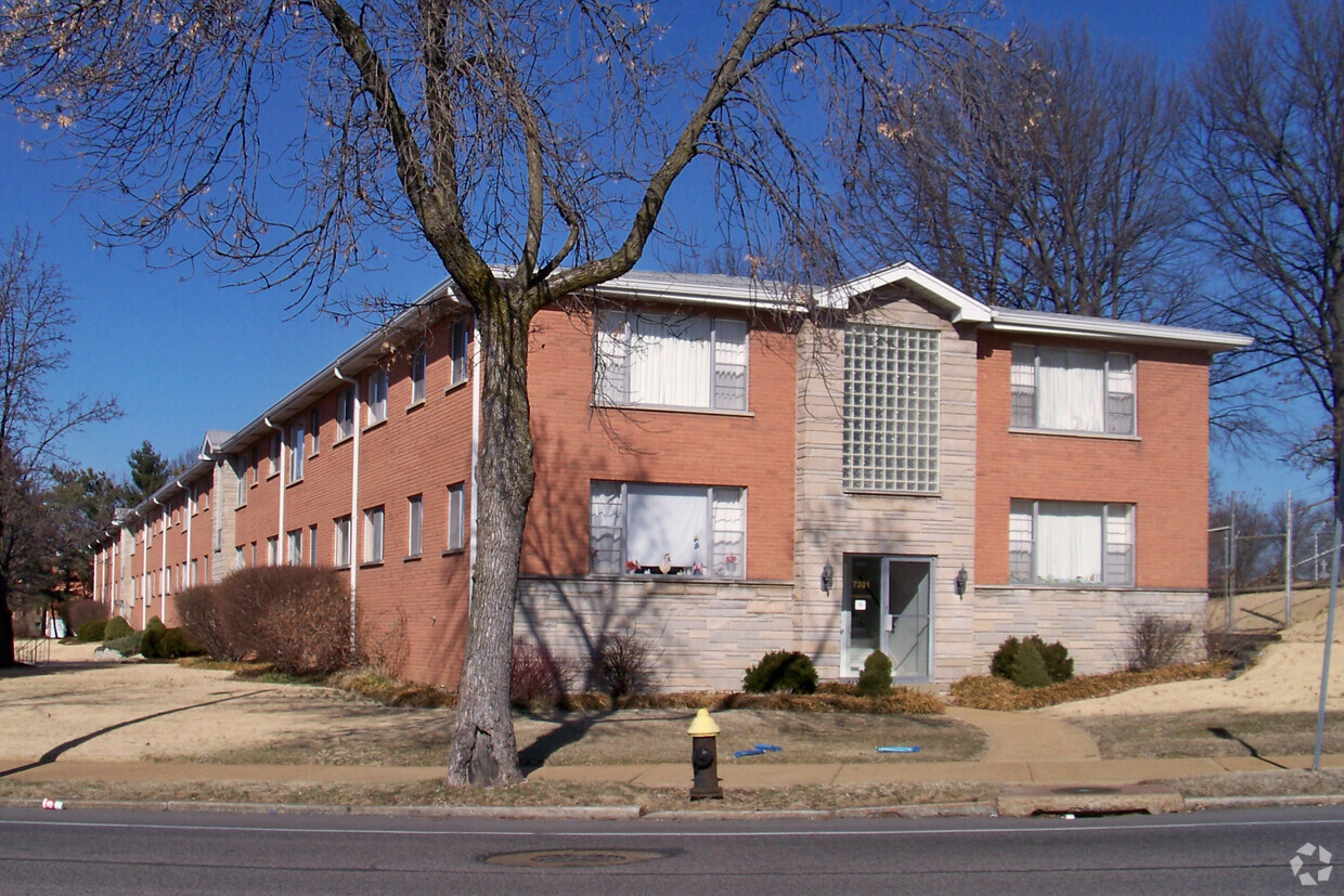 View from the east - 7201-05 Gravois Apartments