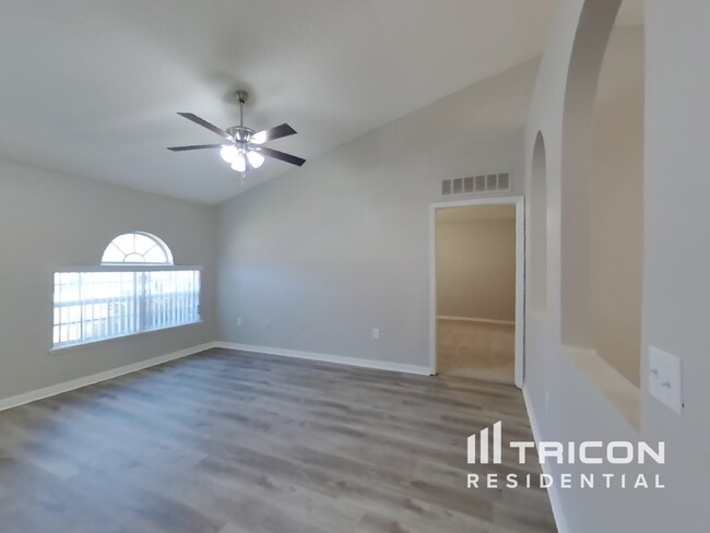 Foto del edificio - 2232 Nettlebrook St N