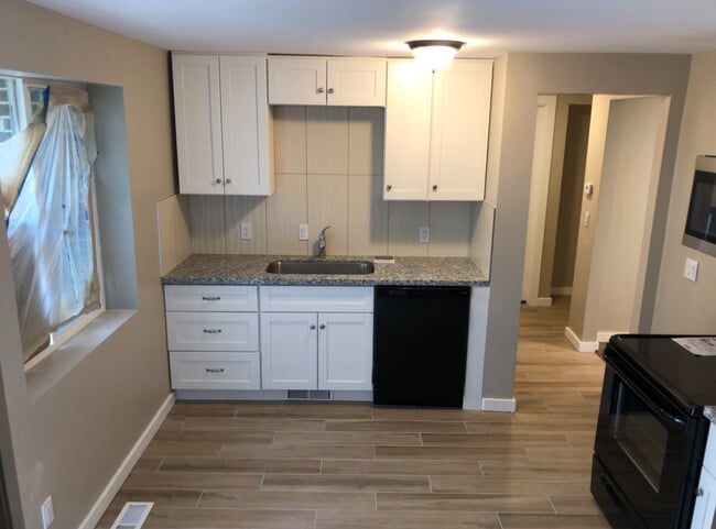 Foto del edificio - 1145 Montgomery St W