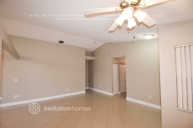 Building Photo - 1544 NW 158th Ave