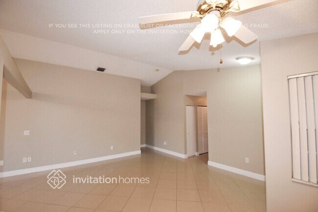 Foto del edificio - 1544 NW 158th Ave