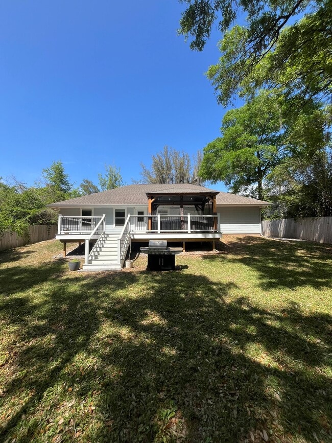 Building Photo - 6587 Park Ave NW