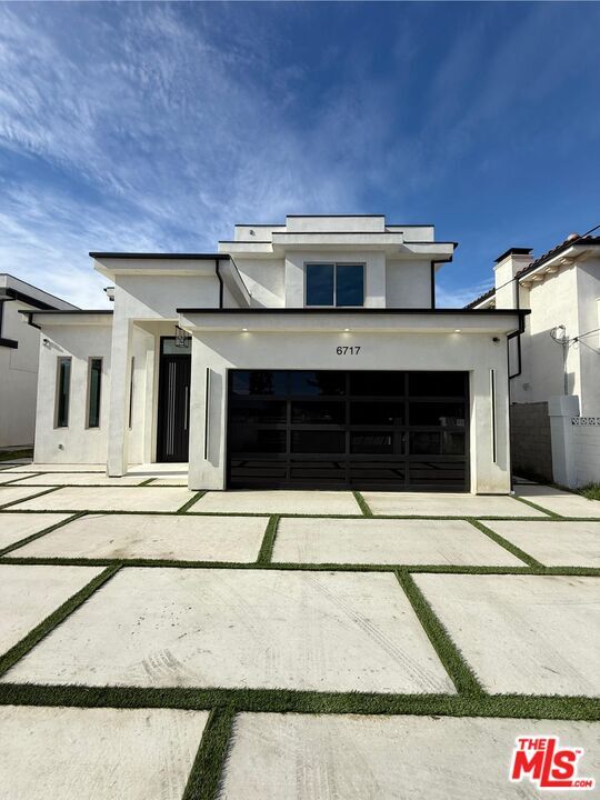 Foto principal - 6717 Sunnyslope Ave