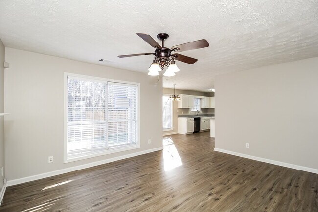 Foto del edificio - 4505 Legend Hollow Ln