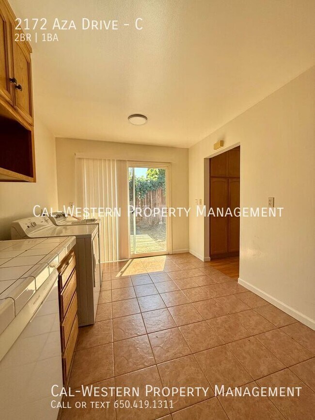 Building Photo - 2172 Aza Dr