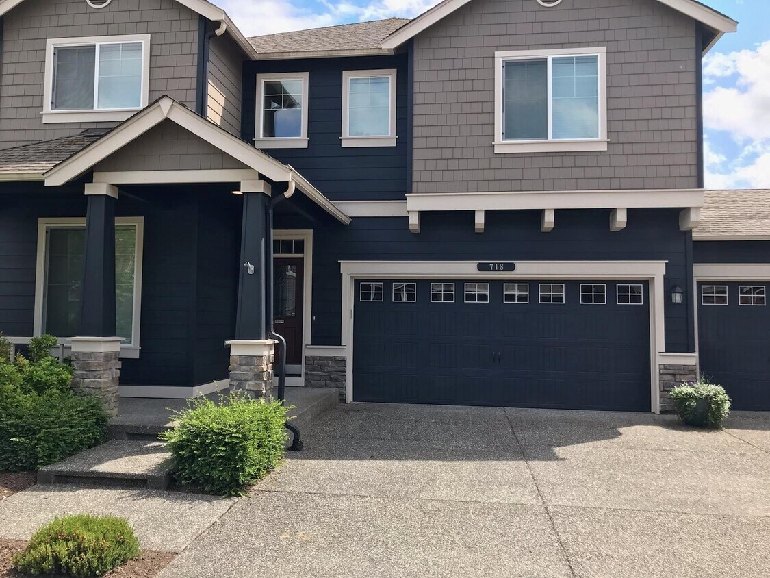 Primary Photo - 718 170th Pl SW Lynnwood, WA 98037 $3,530 ...