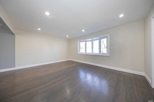 Building Photo - 3536 Bayfield Blvd