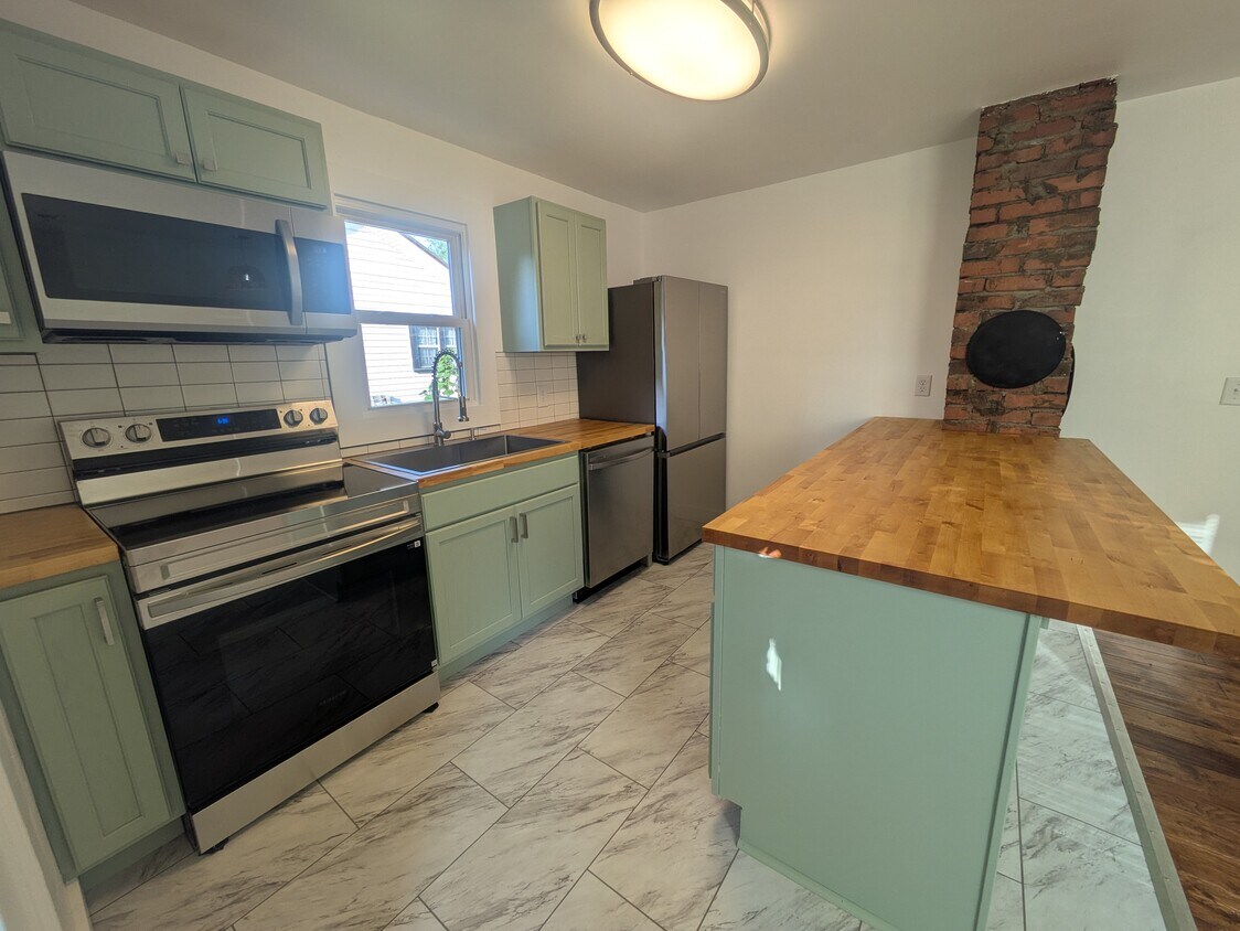 Foto principal - 1521 Waterhouse St