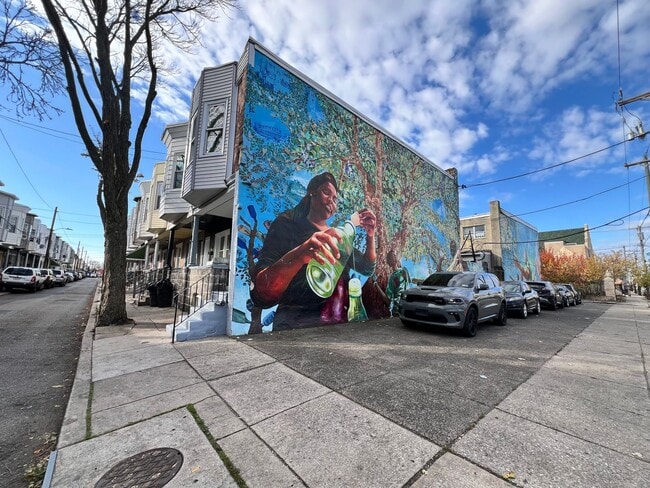 Building Photo - 1502 S Etting St