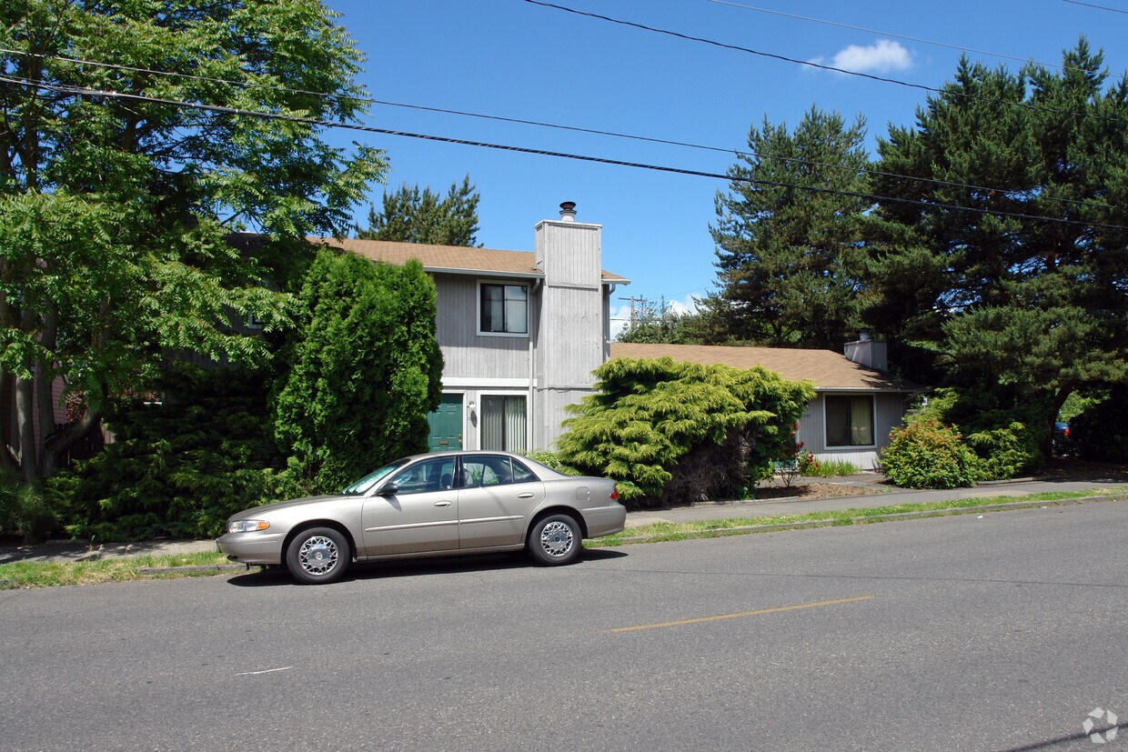 Foto principal - 1721 SE Clinton St