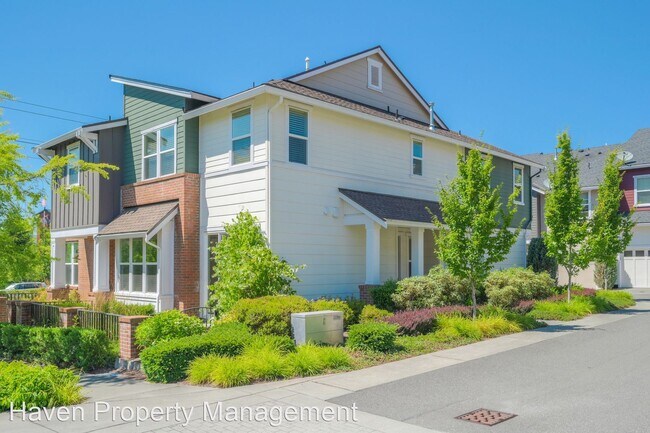 Foto del edificio - 3 br, 2.5 bath House - 1380 NE Hickory Ln