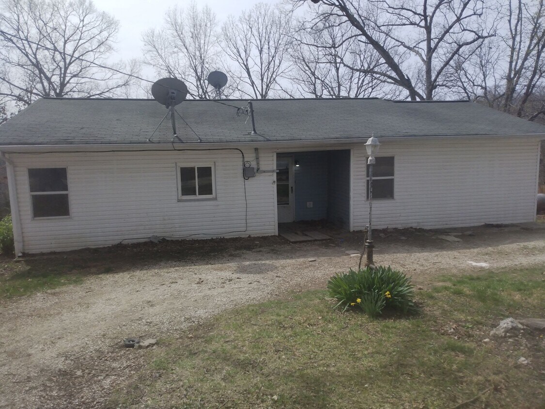 Foto principal - 842 White Rd
