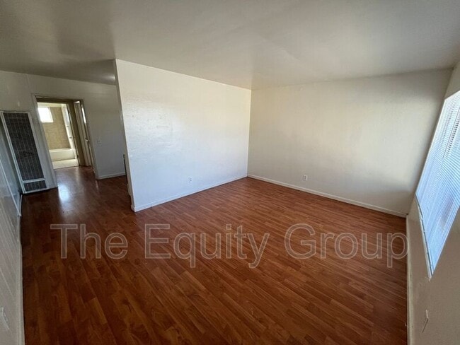 Building Photo - 415 W Westfield Ave