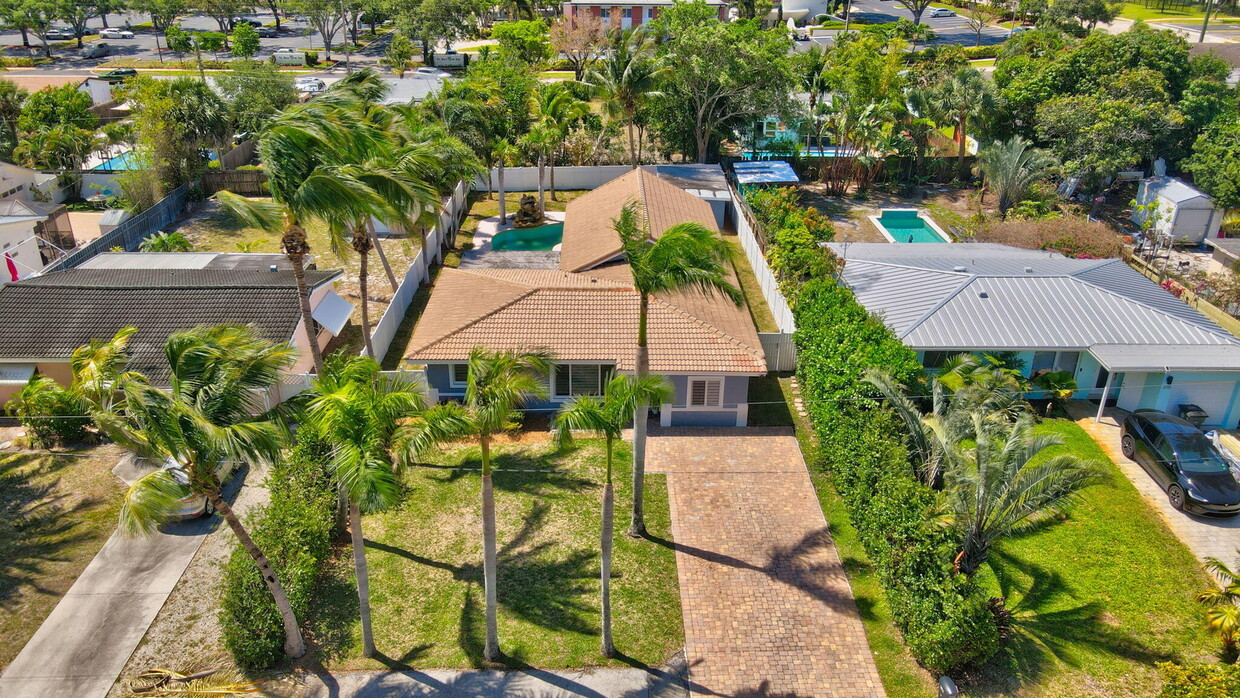 Foto principal - 360 SW 2nd St