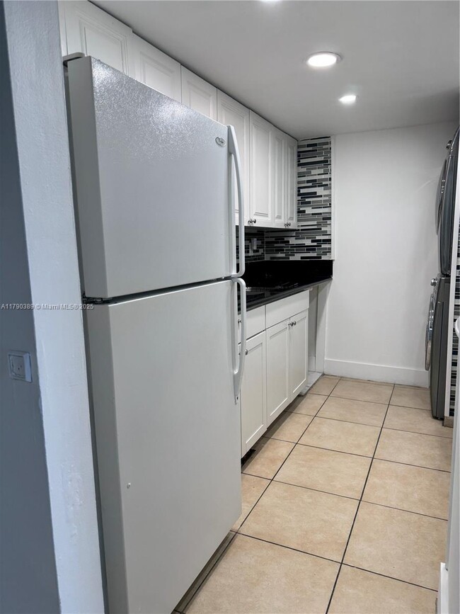 Foto del edificio - 5033 NW 7th St