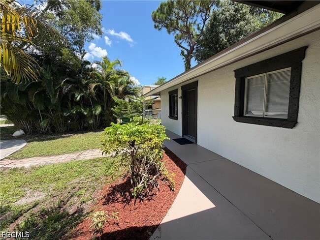 Building Photo - 5829 Casablanca Ct