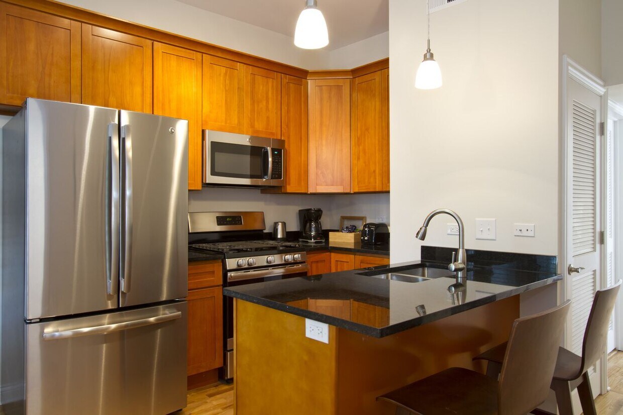 Foto principal - 2149 W Division St
