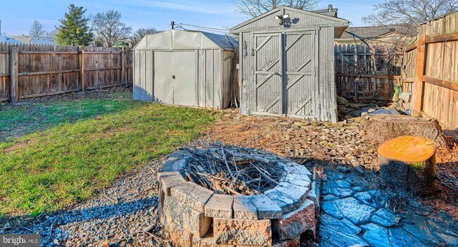 Foto del edificio - 800 Seckel Ct