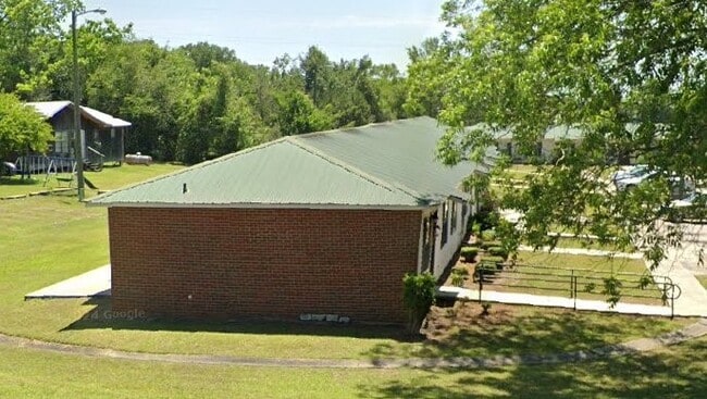 Building Photo - 40 AL-130